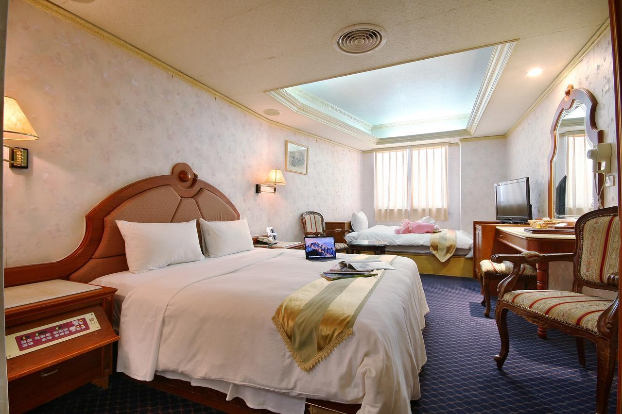 Wang Fu Hotel Miaoli Exterior foto